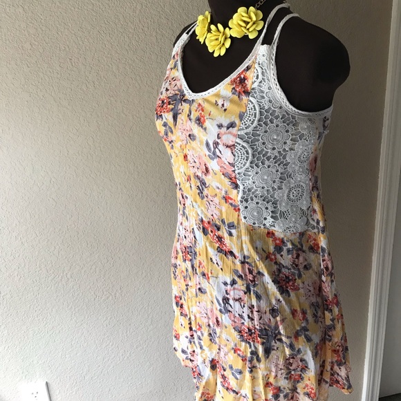 Xhiliration Floral Crochet Boho Dress Size S - Picture 3 of 8